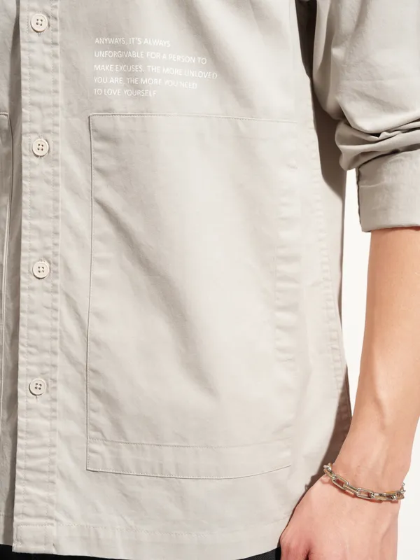 Highlander Men Grey Printed Oversized Fit Casual Shirt