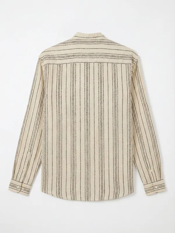 Highlander Men Green Striped Relaxed Fit Casual Shirt