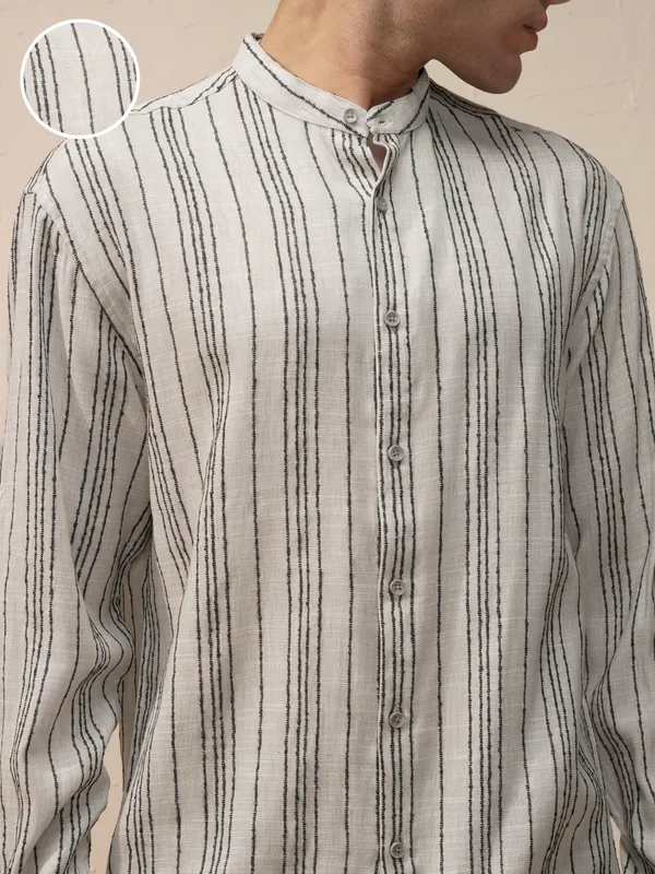 Highlander Men Grey Striped Relaxed Fit Casual Shirt