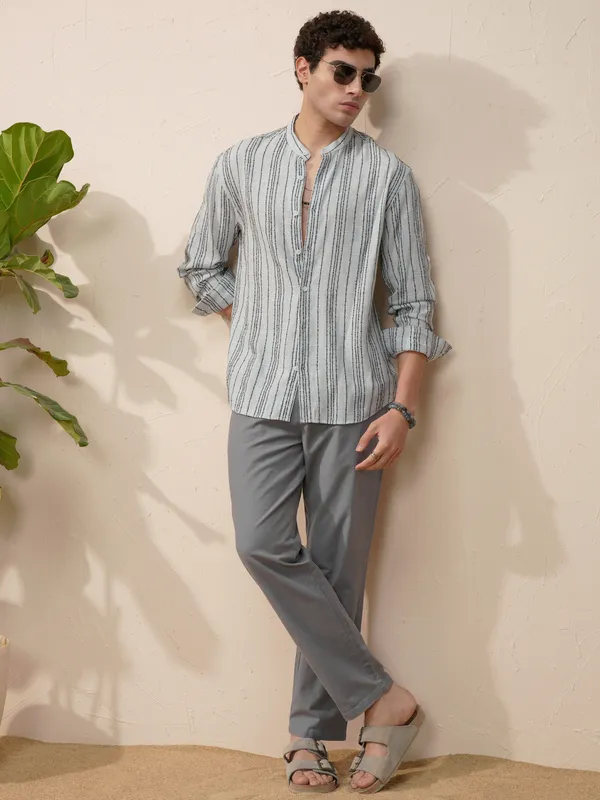 Highlander Men Blue Striped Relaxed Fit Casual Shirt