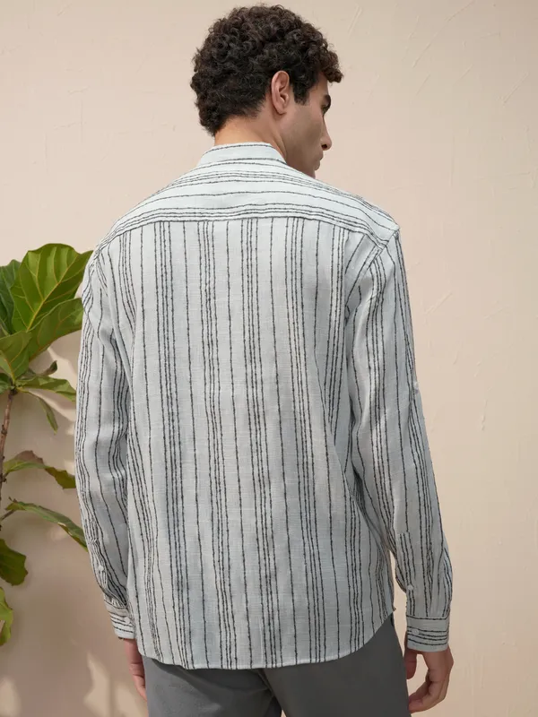 Highlander Men Blue Striped Relaxed Fit Casual Shirt