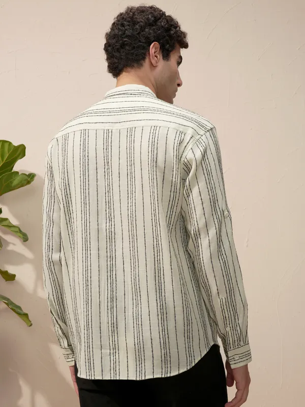 Highlander Men Green Striped Relaxed Fit Casual Shirt