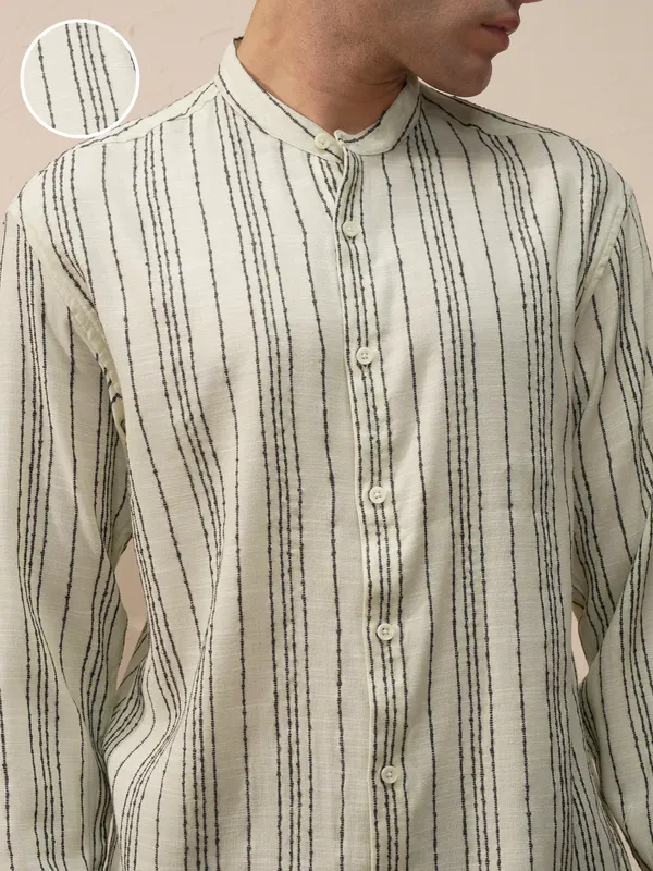 Highlander Men Green Striped Relaxed Fit Casual Shirt