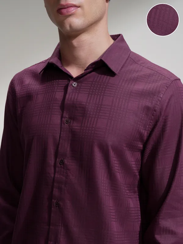 Highlander Men Burgundy Self Design Slim Fit Casual Shirt