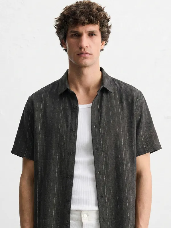 Highlander Men Black Striped Relaxed Fit Casual Shirt