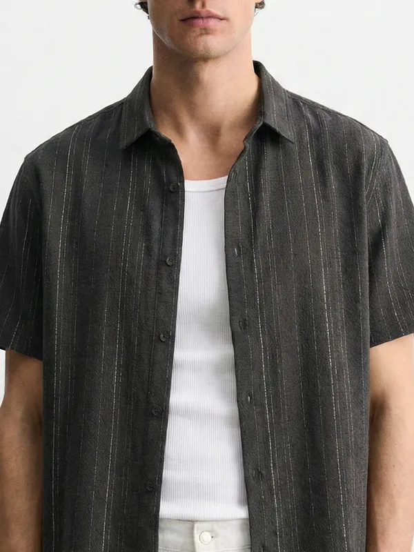 Highlander Men Black Striped Relaxed Fit Casual Shirt