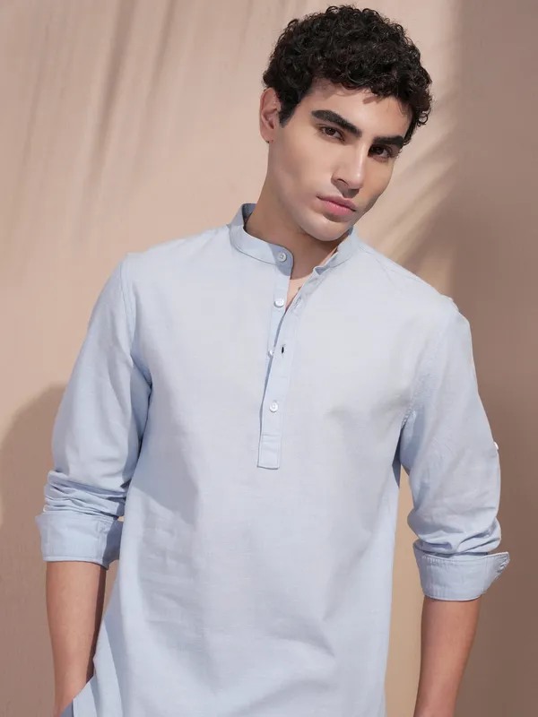 Highlander Men Blue Self Design Slim Fit Casual Shirt