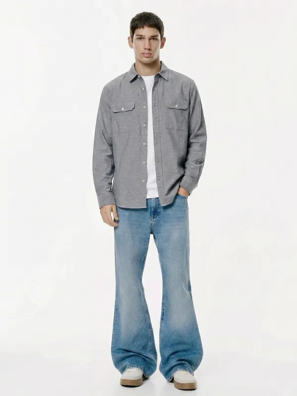 Highlander Men Blue Solid Relaxed Fit Casual Shirt