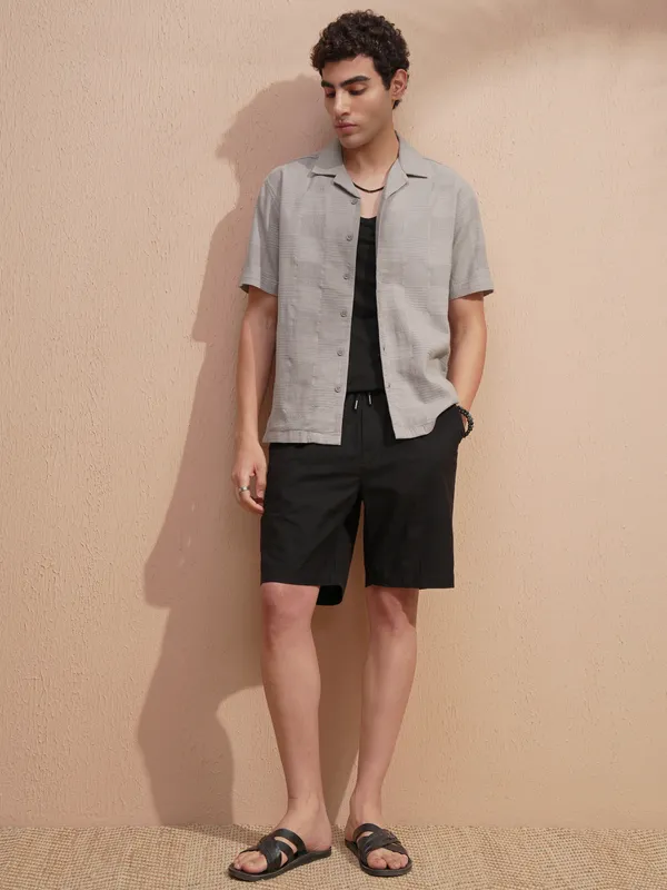 Highlander Men Grey Self Design Relaxed Fit Casual Shirt