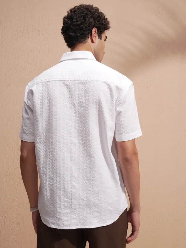 Highlander Men White Self Design Relaxed Fit Casual Shirt