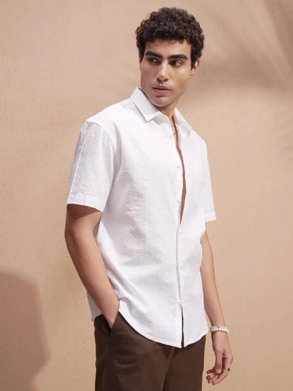 Highlander Men White Self Design Relaxed Fit Casual Shirt