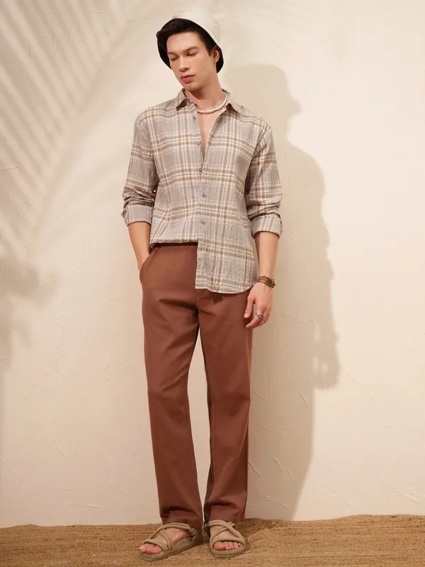 Highlander Men Tan Checked Relaxed Fit Casual Shirt
