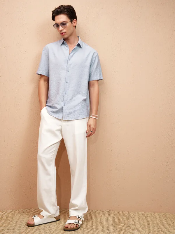 Highlander Men Blue Self Design Relaxed Fit Casual Shirt