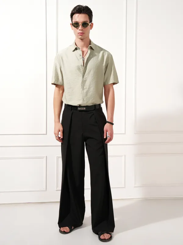 Highlander Men Grey Self Design Relaxed Fit Casual Shirt