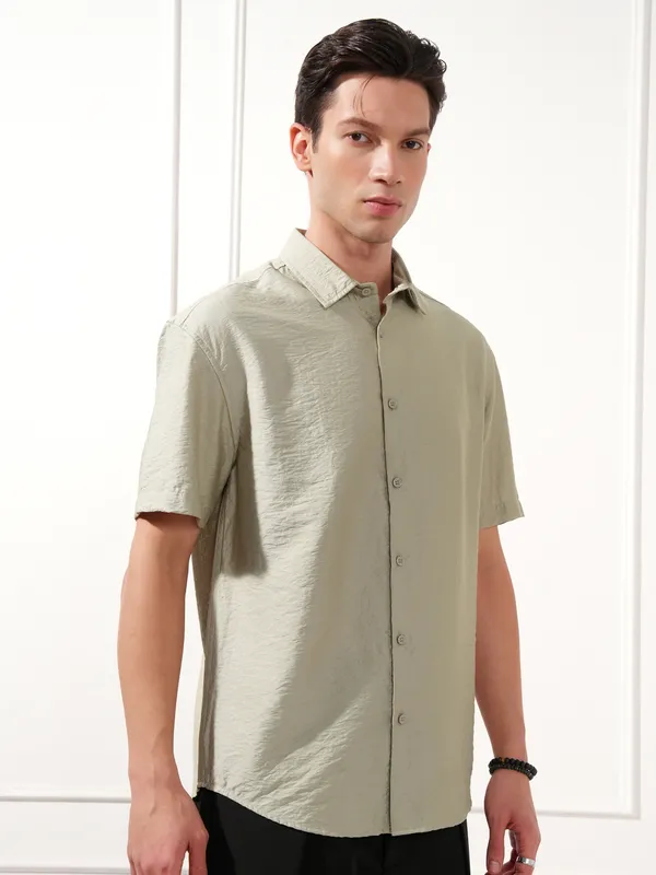 Highlander Men Grey Self Design Relaxed Fit Casual Shirt