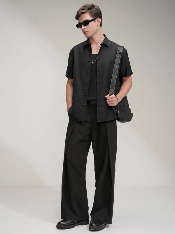 Highlander Men Black Self Design Relaxed Fit Casual Shirt