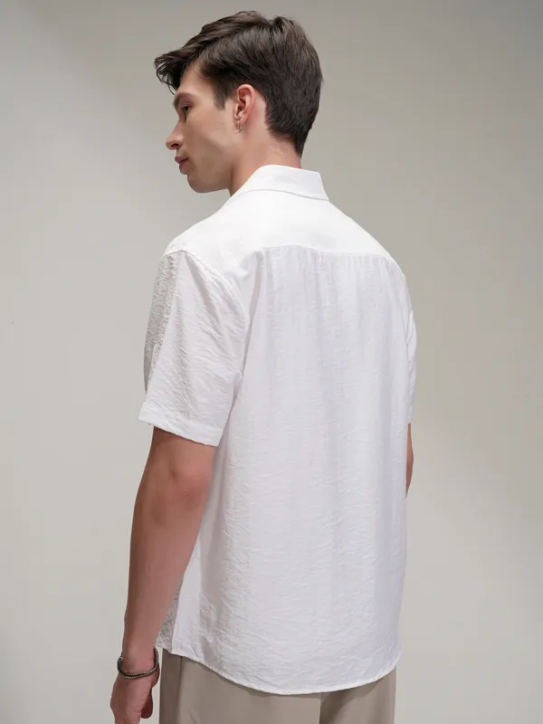Highlander Men White Self Design Relaxed Fit Casual Shirt