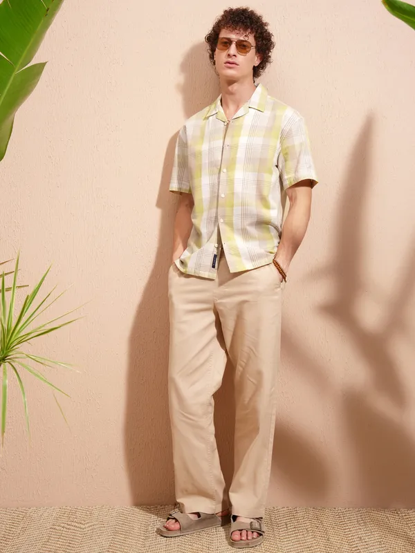 Highlander Men Yellow Checked Relaxed Fit Casual Shirt