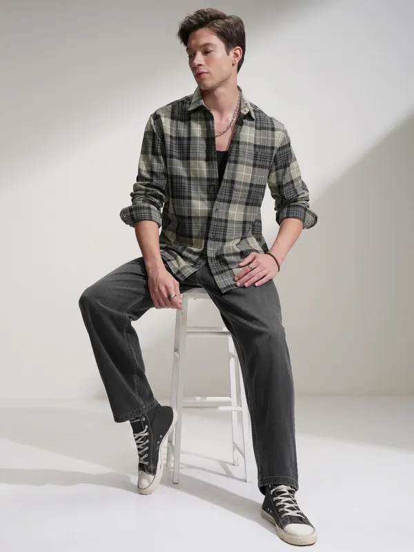 Highlander Men Olive Checked Relaxed Fit Casual Shirt