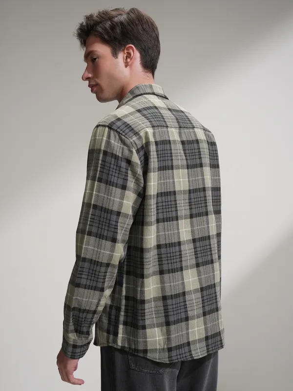 Highlander Men Olive Checked Relaxed Fit Casual Shirt