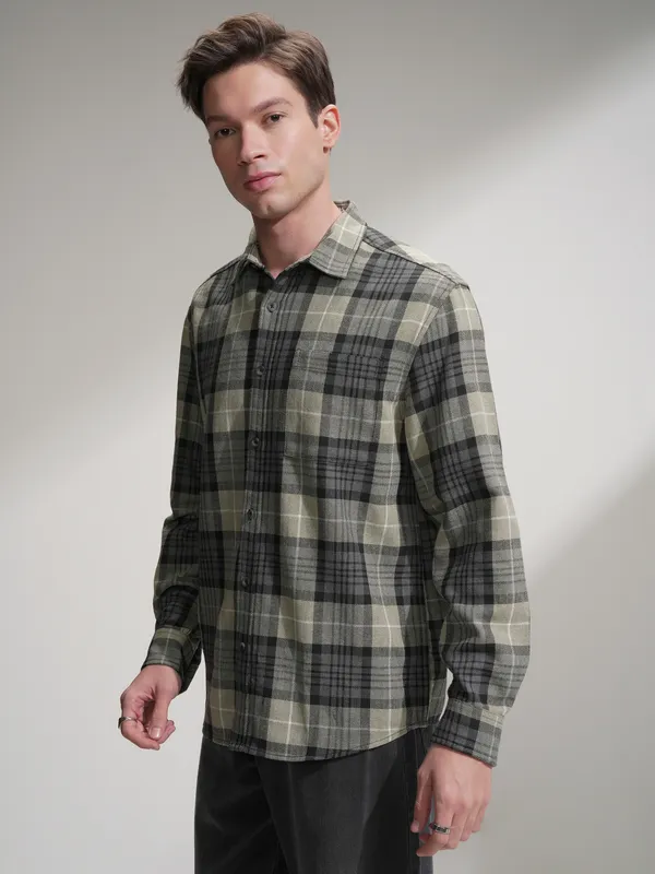 Highlander Men Olive Checked Relaxed Fit Casual Shirt