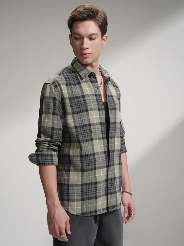 Highlander Men Olive Checked Relaxed Fit Casual Shirt