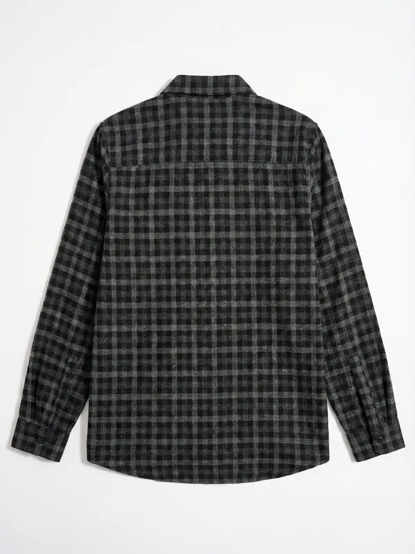 Highlander Men Black Checked Slim Fit Casual Shirt