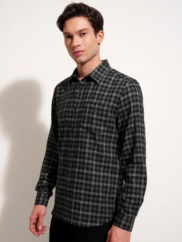 Highlander Men Black Checked Slim Fit Casual Shirt