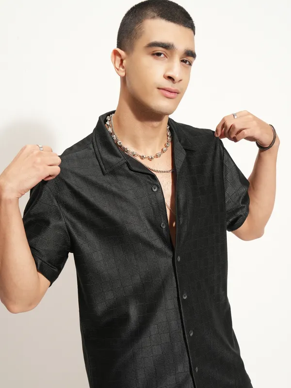 Highlander Men Black Self Design Oversized Fit Casual Shirt