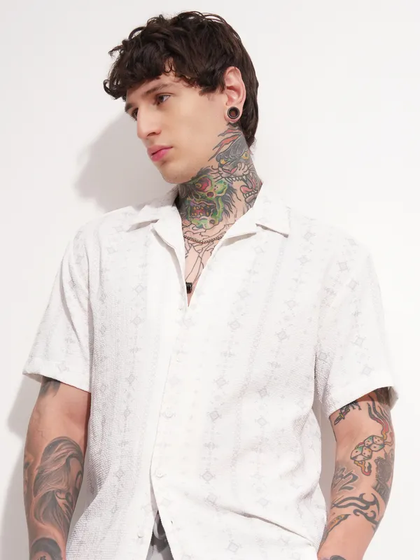 Highlander Men White Self Design Relaxed Fit Casual Shirt