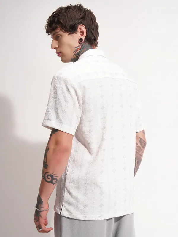 Highlander Men White Self Design Relaxed Fit Casual Shirt