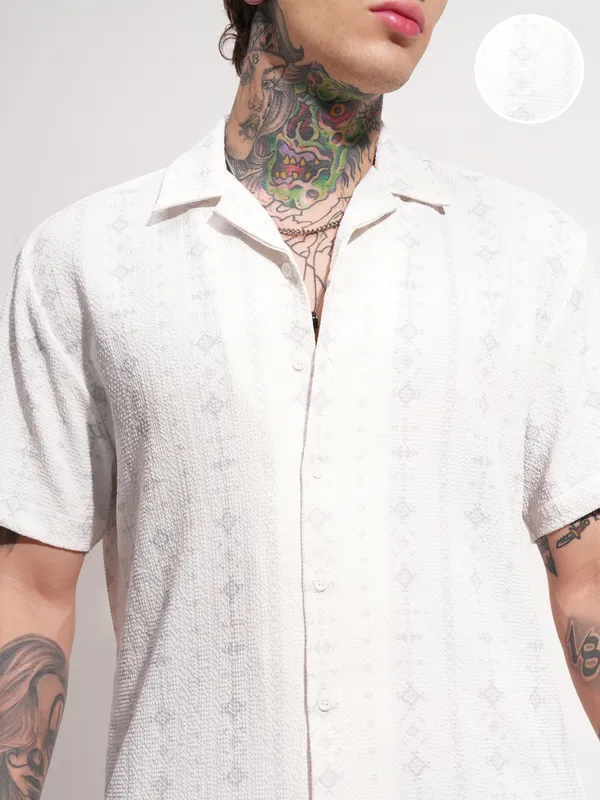 Highlander Men White Self Design Relaxed Fit Casual Shirt