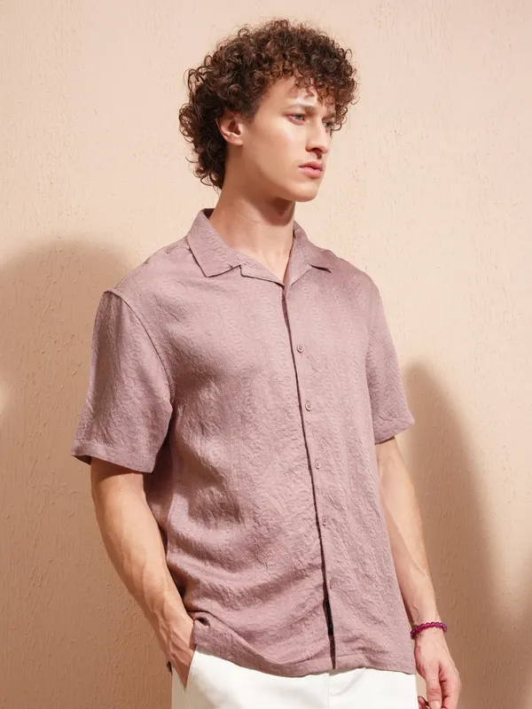 Highlander Men Lavender Self Design Relaxed Fit Casual Shirt