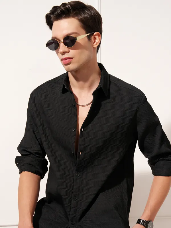 Highlander Men Black Self Design Relaxed Fit Casual Shirt