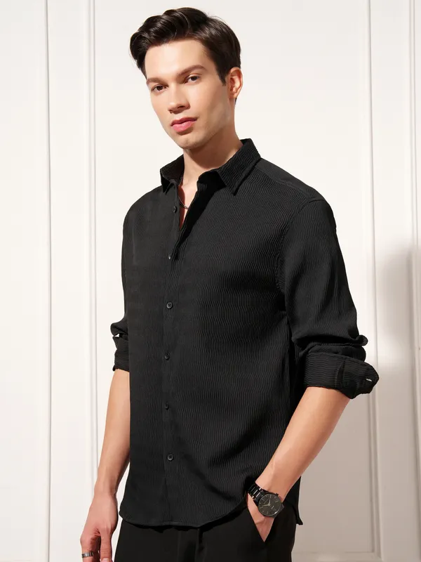 Highlander Men Black Self Design Relaxed Fit Casual Shirt