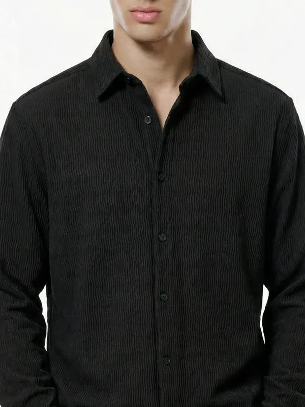 Highlander Men Black Self Design Relaxed Fit Casual Shirt