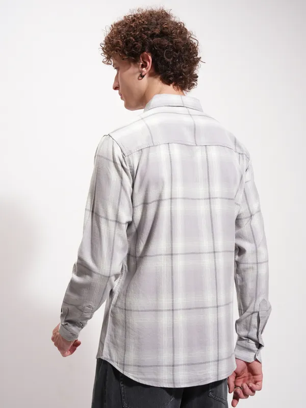 Highlander Men Grey Checked Regular Fit Casual Shirt