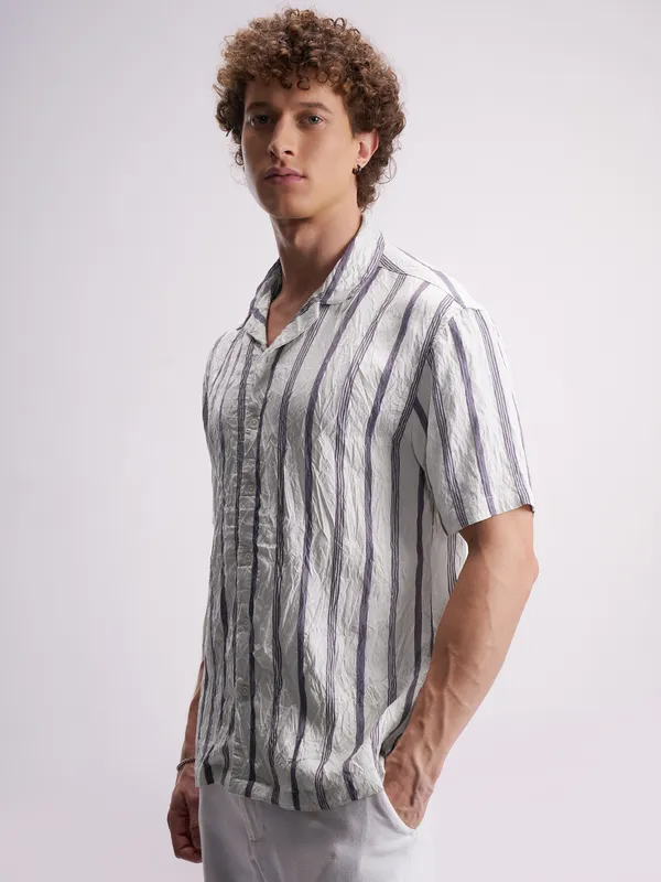 Highlander Men Cream Striped Relaxed Fit Casual Shirt