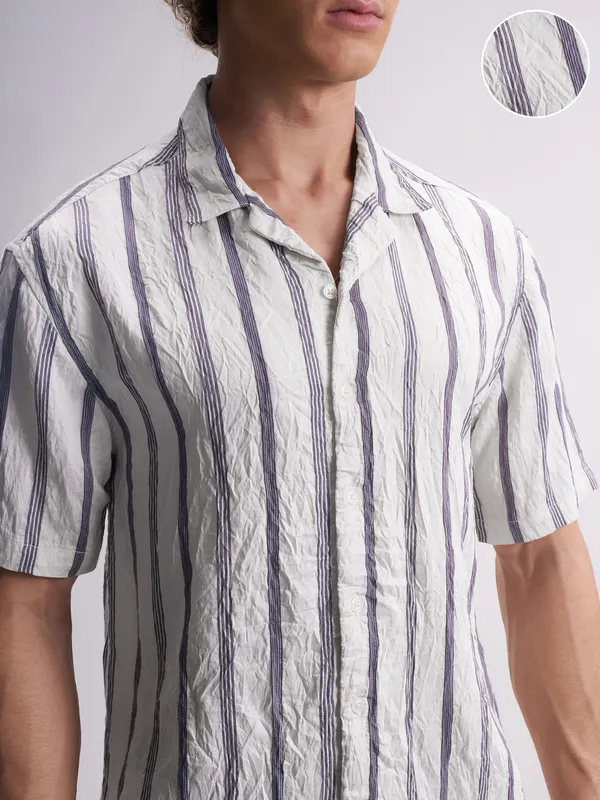 Highlander Men Cream Striped Relaxed Fit Casual Shirt
