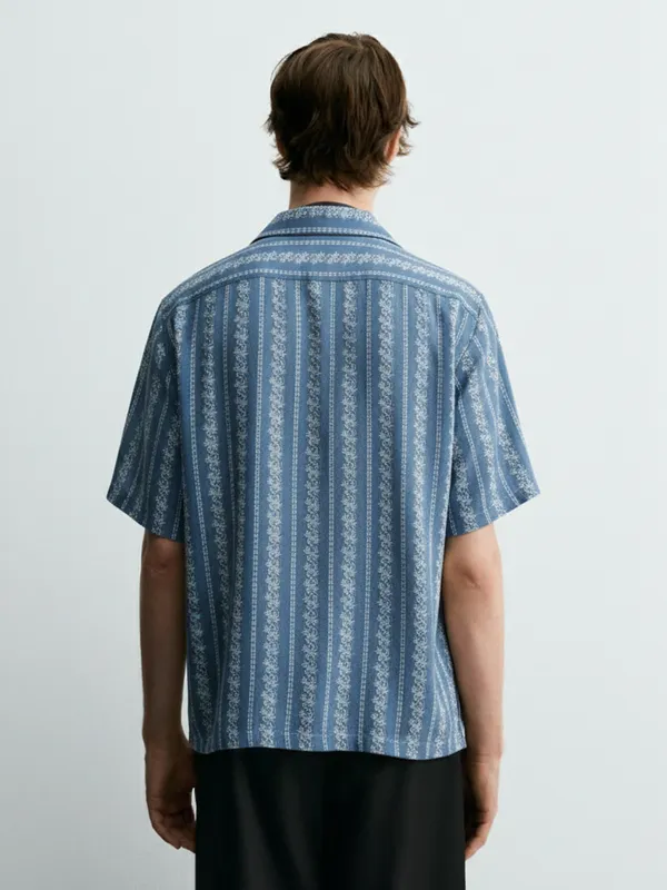 Highlander Men Blue Printed Relaxed Fit Casual Shirt