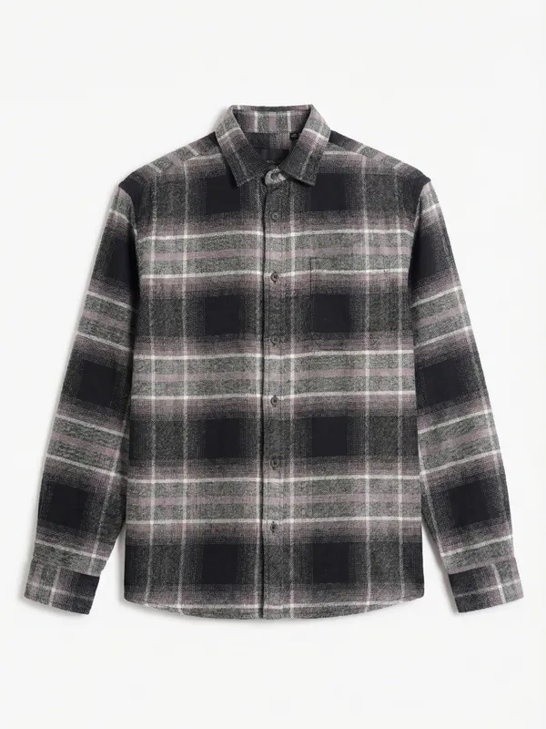 Highlander Men Black Checked Relaxed Fit Casual Shirt