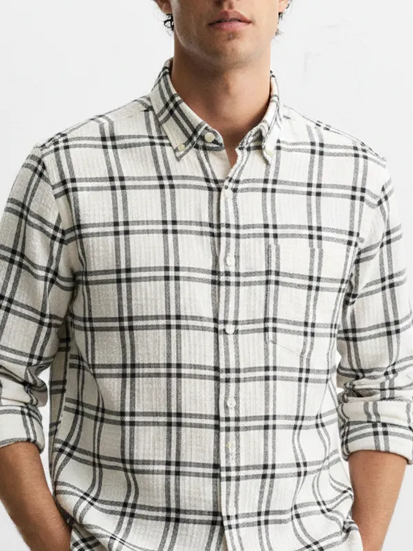 Highlander Men Cream Checked Relaxed Fit Casual Shirt