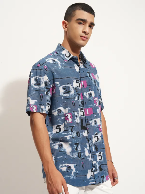Highlander Men Blue Printed Relaxed Fit Casual Shirt