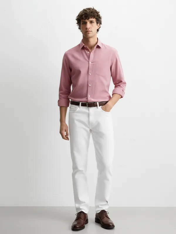 Highlander Men Rose Solid Relaxed Fit Casual Shirt