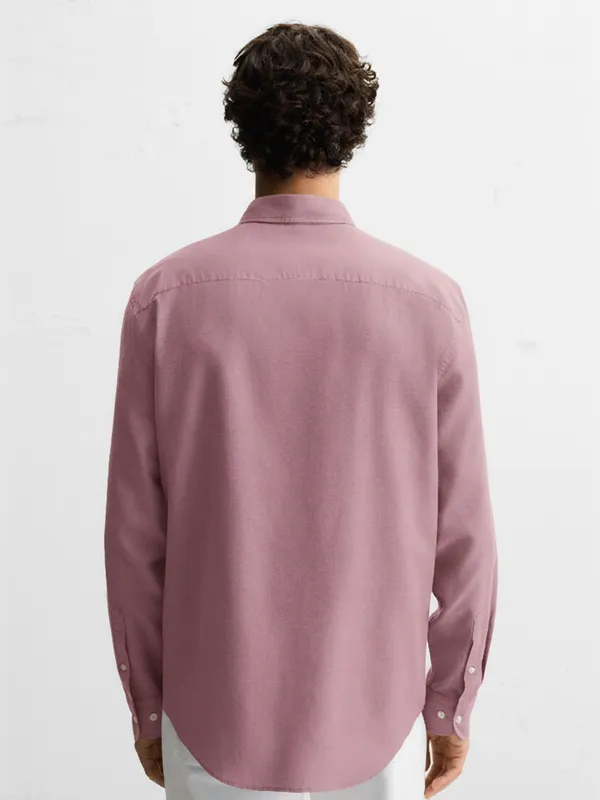 Highlander Men Rose Solid Relaxed Fit Casual Shirt