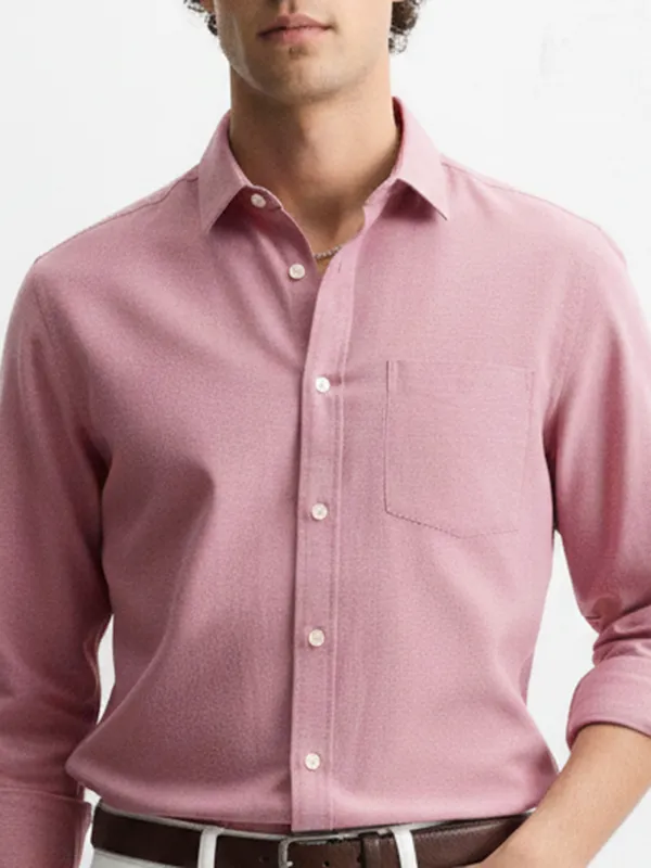 Highlander Men Rose Solid Relaxed Fit Casual Shirt