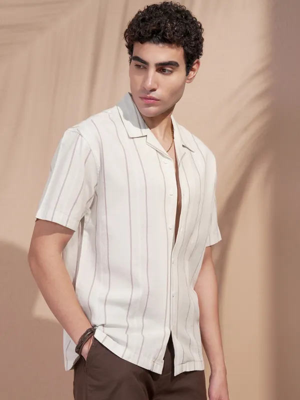 Highlander Men Grey Striped Relaxed Fit Casual Shirt