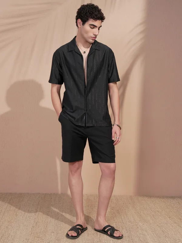 Highlander Men Black Self Design Relaxed Fit Casual Shirt