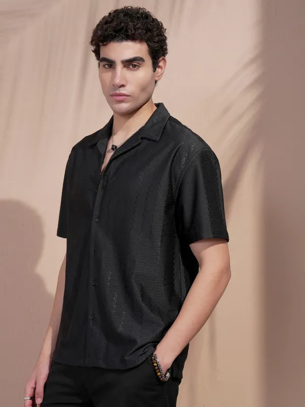 Highlander Men Black Self Design Relaxed Fit Casual Shirt