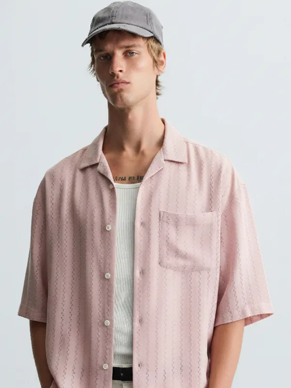 Highlander Men Pink Self Design Relaxed Fit Casual Shirt